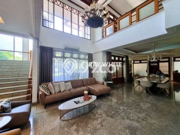 Rumah Mewah LB 800m2 Siap Pakai Desain Elegan di Pondok Indah, Jakarta Selatan Rumah Mewah LB 800m2 Siap Pakai Desain Elegan di Pondok Indah, Jakarta Selatan