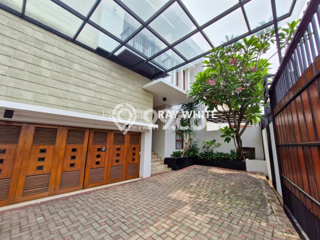 Rumah area Cipete, 4 KT, Area Berkembang Rumah area Cipete, 4 KT, Area Berkembang