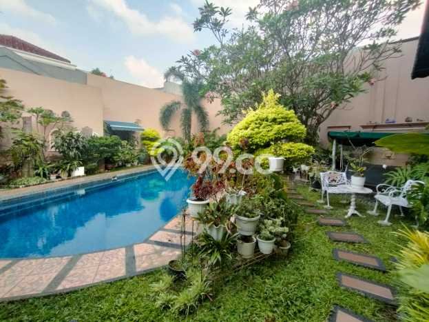 Rumah LT 529m² di Pusat Kota Lebak Bulus, Jakarta Selatan - Harga Menarik Rumah LT 529m² di Pusat Kota Lebak Bulus, Jakarta Selatan - Harga Menarik