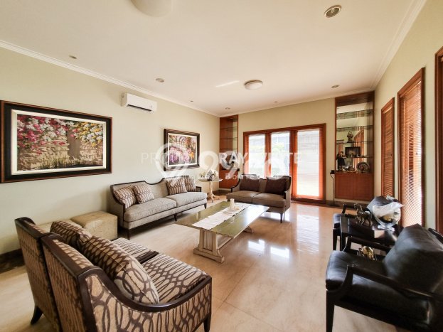 Dijual Rumah Mewah Exclusive di Cilandak, Jakarta Selatan Dijual Rumah Mewah Exclusive di Cilandak, Jakarta Selatan