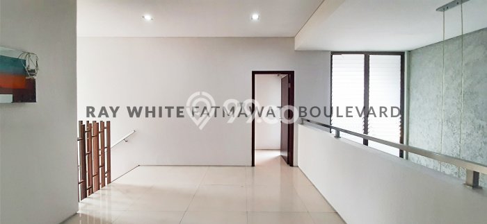Rumah kawasan Cilandak, Siap Huni, 3 KM, Akses Cilandak, Jakarta Selatan, Jakarta Selatan, Luas 183m² Bangunan 275m² Rumah kawasan Cilandak, Siap Huni, 3 KM, Akses Cilandak, Jakarta Selatan, Jakarta Selatan, Luas 183m² Bangunan 275m²