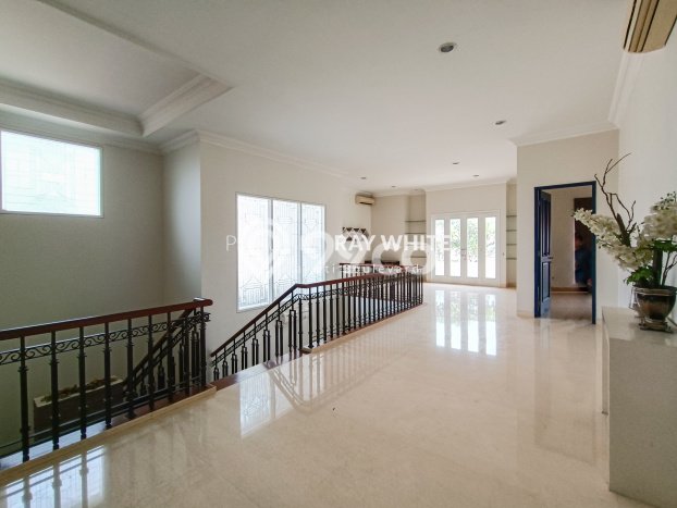 Rumah di Cipete, 4 KT, Area Berkembang Rumah di Cipete, 4 KT, Area Berkembang