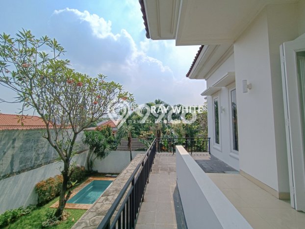 Rumah di Cipete, 4 KT, Area Berkembang Rumah di Cipete, 4 KT, Area Berkembang