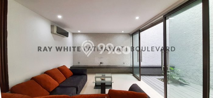 Rumah kawasan Cilandak, Siap Huni, 3 KM, Akses Cilandak, Jakarta Selatan, Jakarta Selatan, Luas 183m² Bangunan 275m² Rumah kawasan Cilandak, Siap Huni, 3 KM, Akses Cilandak, Jakarta Selatan, Jakarta Selatan, Luas 183m² Bangunan 275m²