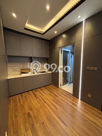 Rumah Elit LB 173m2 Siap Huni Desain Elegan di Gading Serpong The Spring, Tangerang Rumah Elit LB 173m2 Siap Huni Desain Elegan di Gading Serpong The Spring, Tangerang