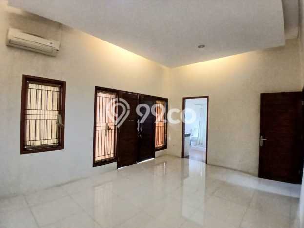 Ready to Use! Premium House LT 148m2 Desain Elegan di Sektor 9-Bintaro Ready to Use! Premium House LT 148m2 Desain Elegan di Sektor 9-Bintaro