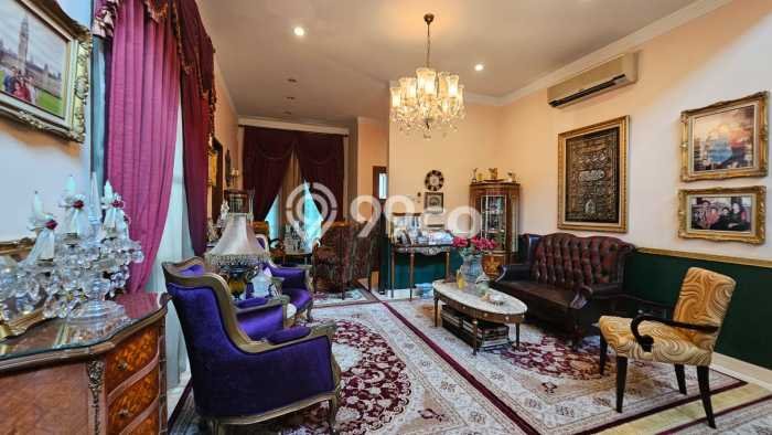 Rumah Elit LB 250m2 Siap Pakai Desain Elegan di Bintaro, Tangerang Selatan Rumah Elit LB 250m2 Siap Pakai Desain Elegan di Bintaro, Tangerang Selatan