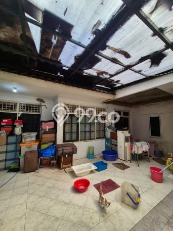 Rumah Elit Modern Tanpa Renovasi di Praja Dalam Jakarta Selatan Rumah Elit Modern Tanpa Renovasi di Praja Dalam Jakarta Selatan