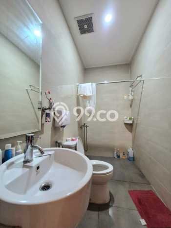 Hunian Elit LB 180m2 Siap Pakai Desain Elegan di Bintaro, Tangerang Selatan Hunian Elit LB 180m2 Siap Pakai Desain Elegan di Bintaro, Tangerang Selatan