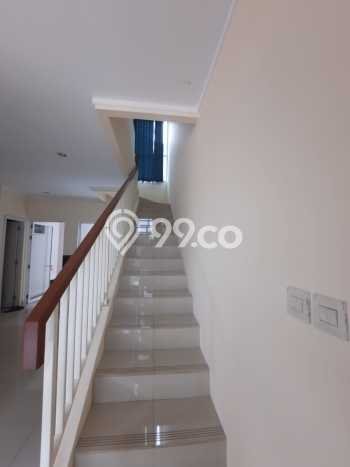 Hunian Mewah LB 117m2 Siap Pakai Desain Elegan di Sektor 9-Bintaro, Tangerang Selatan Hunian Mewah LB 117m2 Siap Pakai Desain Elegan di Sektor 9-Bintaro, Tangerang Selatan