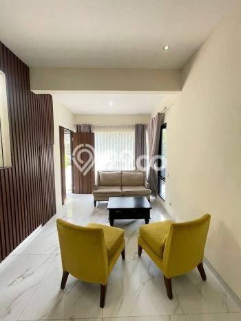 Rumah sewa siap pakai 4 KT di Bintaro, Tangerang Selatan Rumah sewa siap pakai 4 KT di Bintaro, Tangerang Selatan