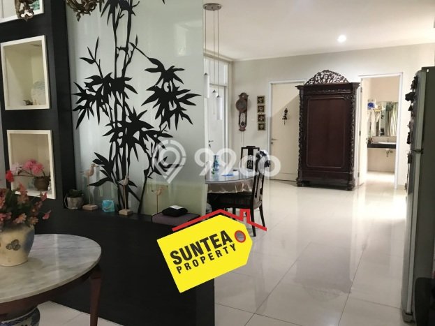 Rumah Elit LB 245m2 Siap Pakai Desain Elegan di Bintaro, Tangerang Selatan Rumah Elit LB 245m2 Siap Pakai Desain Elegan di Bintaro, Tangerang Selatan