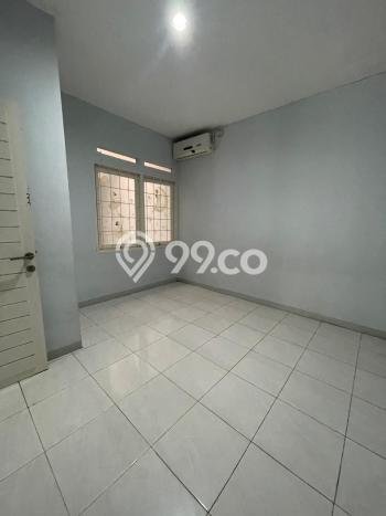 Rumah Luas Asri 3 KT Siap Huni di Bintaro Tangerang Selatan Rumah Luas Asri 3 KT Siap Huni di Bintaro Tangerang Selatan