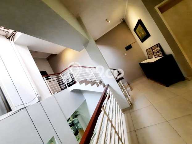 Rumah Elit Modern Siap Huni di Sektor 7-Bintaro Tangerang Selatan Rumah Elit Modern Siap Huni di Sektor 7-Bintaro Tangerang Selatan