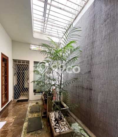 Dijual Rumah Premium dengan Fasilitas Sekitar Lengkap di Kebayoran Baru, Jakarta Selatan Dijual Rumah Premium dengan Fasilitas Sekitar Lengkap di Kebayoran Baru, Jakarta Selatan