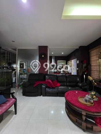 Hunian Elit LB 200m2 Siap Huni Desain Elegan di Sektor 9-Bintaro, Tangerang Selatan Hunian Elit LB 200m2 Siap Huni Desain Elegan di Sektor 9-Bintaro, Tangerang Selatan
