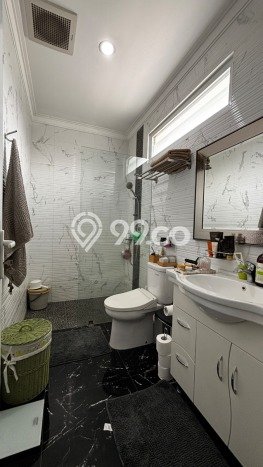 Dijual Rumah Luas Elegan Dengan View Cantik di Bintaro, Tangerang Selatan Dijual Rumah Luas Elegan Dengan View Cantik di Bintaro, Tangerang Selatan