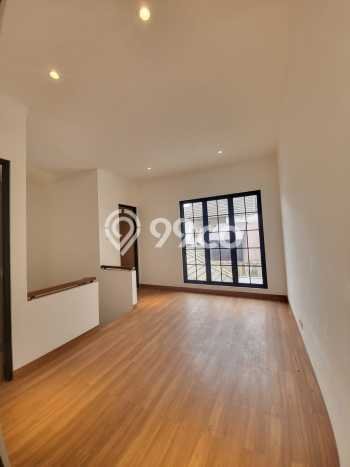 Rumah Elit LB 129m2 Siap Pakai Desain Elegan di Bintaro, Tangerang Selatan Rumah Elit LB 129m2 Siap Pakai Desain Elegan di Bintaro, Tangerang Selatan