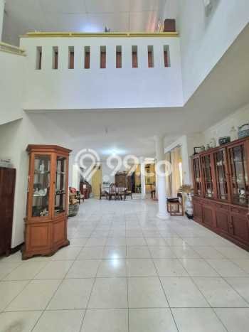 Rumah Kontrakan Tangerang Selatan LT 500m2 LB 300m2 Area Bintaro Rumah Kontrakan Tangerang Selatan LT 500m2 LB 300m2 Area Bintaro