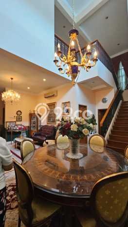Rumah Elit LB 250m2 Siap Pakai Desain Elegan di Bintaro, Tangerang Selatan Rumah Elit LB 250m2 Siap Pakai Desain Elegan di Bintaro, Tangerang Selatan