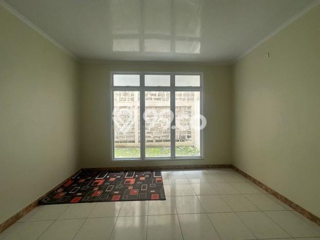 Rumah Elit LB 184m2 Siap Pakai Desain Elegan di Bintaro, Tangerang Selatan Rumah Elit LB 184m2 Siap Pakai Desain Elegan di Bintaro, Tangerang Selatan
