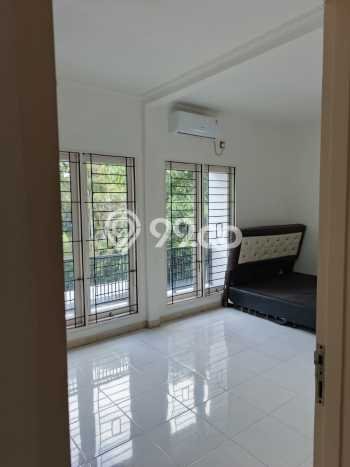 Rumah Sewa Tangerang Selatan LT 80m2 LB 100m2 Area Bintaro Rumah Sewa Tangerang Selatan LT 80m2 LB 100m2 Area Bintaro