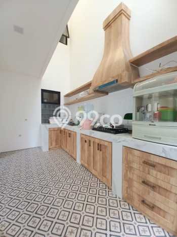 Ready to Use! Premium House LT 96m2 Desain Elegan di Bintaro Ready to Use! Premium House LT 96m2 Desain Elegan di Bintaro