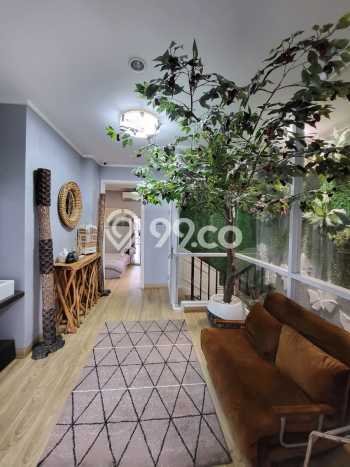 Rumah Elit Modern Siap Huni di Bintaro Tangerang Selatan Rumah Elit Modern Siap Huni di Bintaro Tangerang Selatan