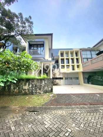 Jual Rumah Luas Elegan Dengan View Eksklusif di Bintaro, Tangerang Selatan Jual Rumah Luas Elegan Dengan View Eksklusif di Bintaro, Tangerang Selatan