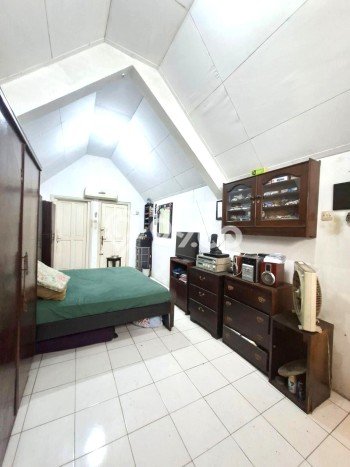 Rumah Modern 2 KT di Bintaro Tangerang Selatan Semi Furnished Rumah Modern 2 KT di Bintaro Tangerang Selatan Semi Furnished