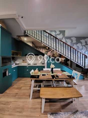 Rumah Elit Modern Siap Huni di Bintaro Tangerang Selatan Rumah Elit Modern Siap Huni di Bintaro Tangerang Selatan