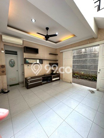 Hunian Super Elit dengan Akses Paling Strategis di Bintaro, Tangerang Selatan Hunian Super Elit dengan Akses Paling Strategis di Bintaro, Tangerang Selatan