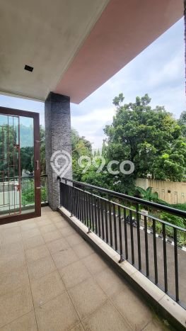 Rumah Luxury Modern Siap Huni di Bintaro Tangerang Selatan Rumah Luxury Modern Siap Huni di Bintaro Tangerang Selatan
