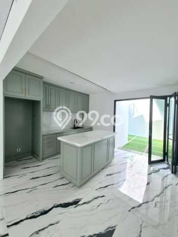 Rumah Luxury Modern Tanpa Renovasi di Bintaro Tangerang Selatan Rumah Luxury Modern Tanpa Renovasi di Bintaro Tangerang Selatan