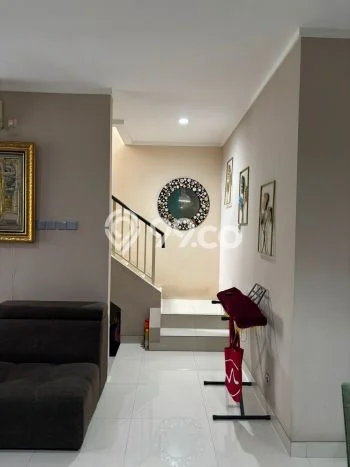 Rumah Mewah LB 99m2 Siap Huni Desain Elegan di Bintaro, Tangerang Selatan Rumah Mewah LB 99m2 Siap Huni Desain Elegan di Bintaro, Tangerang Selatan