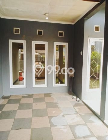 Rumah di Taman Kopo Indah, Dekat Stasiun, 1 KM, Luas 96m² Bangunan 70m² Rumah di Taman Kopo Indah, Dekat Stasiun, 1 KM, Luas 96m² Bangunan 70m²