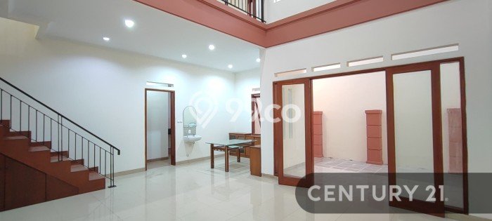 Rumah 4 KT 4 KM di Kawasan Taman Kopo Indah, Bandung Rumah 4 KT 4 KM di Kawasan Taman Kopo Indah, Bandung