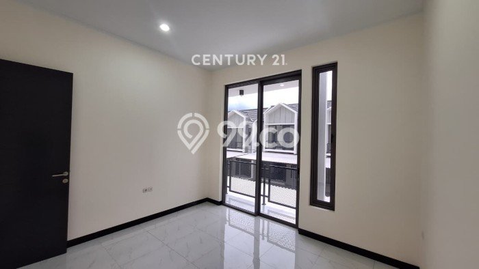 Disewakan Rumah Murah di Taman Kopo Indah Bandung dengan 3 Kamar Tidur Disewakan Rumah Murah di Taman Kopo Indah Bandung dengan 3 Kamar Tidur