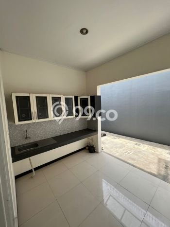 Dijual Rumah Eksklusif 2 KT di Taman Kopo Indah, Bandung Dijual Rumah Eksklusif 2 KT di Taman Kopo Indah, Bandung