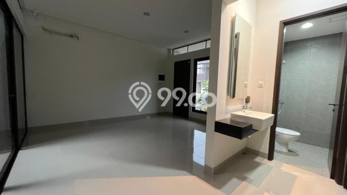 Jual Rumah Mewah Megah Dengan View Eksklusif di Summarecon Bandung, Bandung Jual Rumah Mewah Megah Dengan View Eksklusif di Summarecon Bandung, Bandung