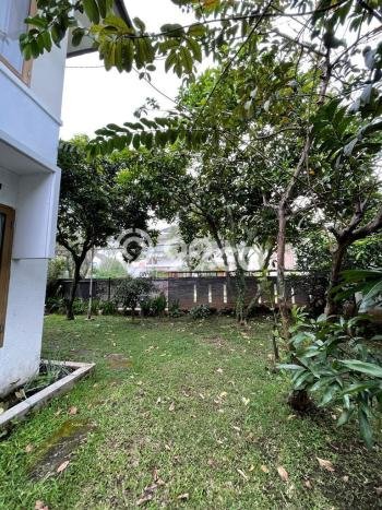 For Sale! Luxury House LT 377m2 Desain Elegan di Buah Batu For Sale! Luxury House LT 377m2 Desain Elegan di Buah Batu