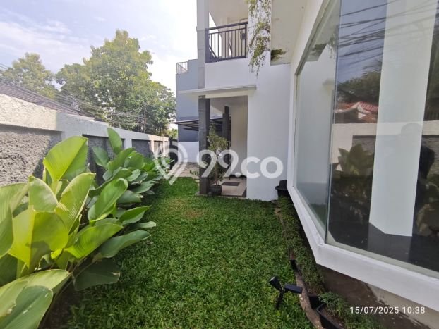 Siap Huni Rumah Mewah 3 Kamar di Jagakarsa Dekat ke Mana Saja Siap Huni Rumah Mewah 3 Kamar di Jagakarsa Dekat ke Mana Saja