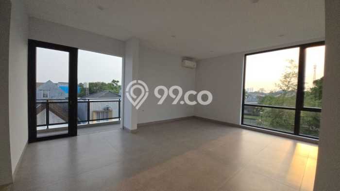 Dijual Rumah Mewah Megah Dengan View Eksklusif di Alam Sutera, Tangerang Dijual Rumah Mewah Megah Dengan View Eksklusif di Alam Sutera, Tangerang