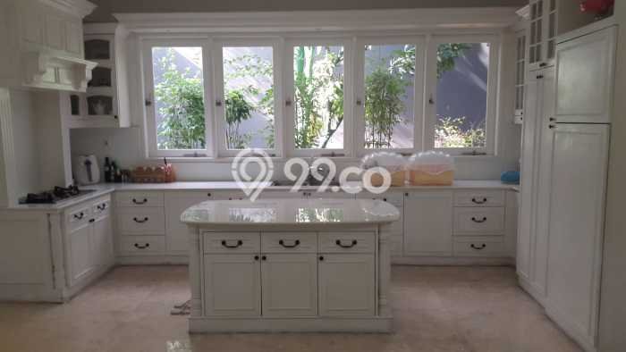 Ready to Use! Premium House LT 535m2 Desain Elegan di Pantai Mutiara Ready to Use! Premium House LT 535m2 Desain Elegan di Pantai Mutiara
