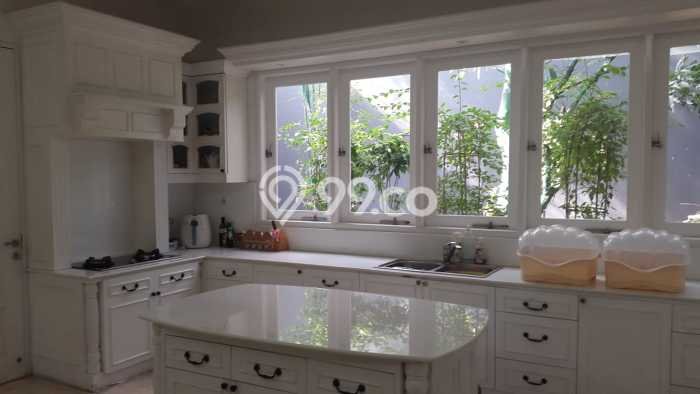 Ready to Use! Premium House LT 535m2 Desain Elegan di Pantai Mutiara Ready to Use! Premium House LT 535m2 Desain Elegan di Pantai Mutiara