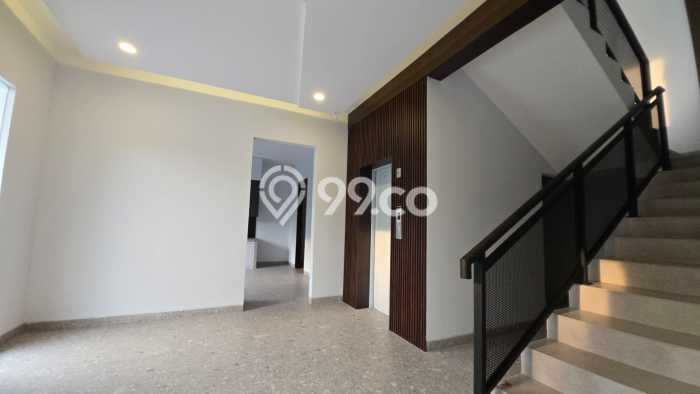 Dijual Rumah Mewah Megah Dengan View Eksklusif di Alam Sutera, Tangerang Dijual Rumah Mewah Megah Dengan View Eksklusif di Alam Sutera, Tangerang
