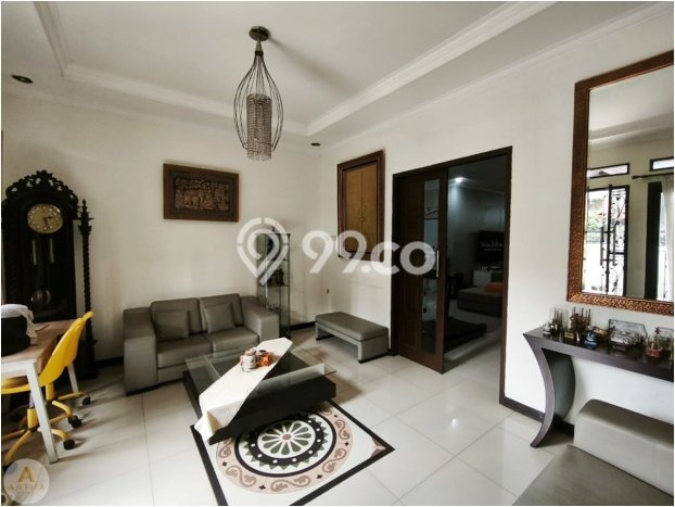 Dijual Cepat Rumah Bagus Siap Huni LB 225m2 di Batununggal, Bandung Dijual Cepat Rumah Bagus Siap Huni LB 225m2 di Batununggal, Bandung