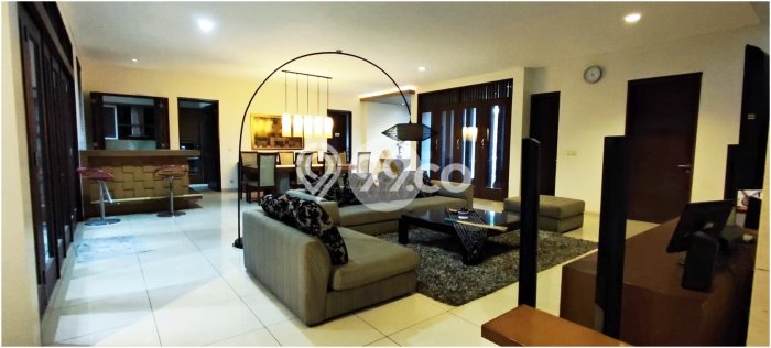 Hunian Mewah Dijual LT 375m2 di Batununggal, Bandung Hunian Mewah Dijual LT 375m2 di Batununggal, Bandung