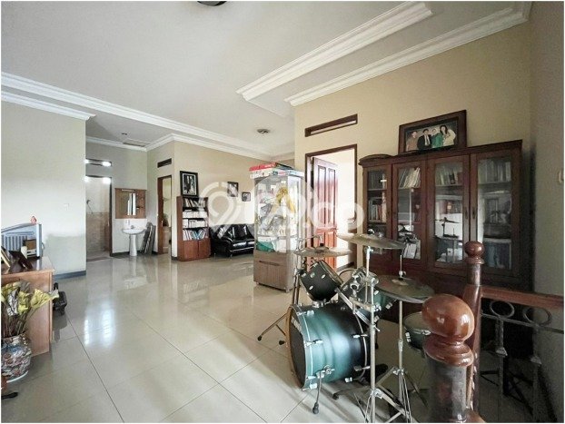 Rumah Mewah Siap Huni LT 390m2 di Batununggal, Bandung Rumah Mewah Siap Huni LT 390m2 di Batununggal, Bandung