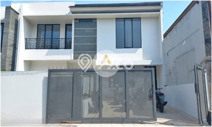 Rumah Luxury Modern Tanpa Renovasi di Setiabudi Bandung Rumah Luxury Modern Tanpa Renovasi di Setiabudi Bandung